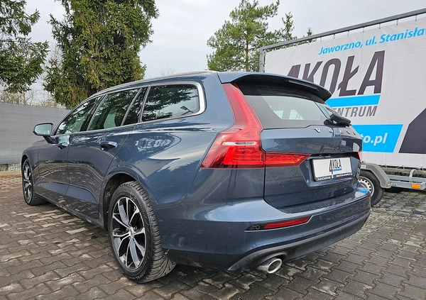 Volvo V60 cena 99900 przebieg: 185000, rok produkcji 2020 z Krynica-Zdrój małe 379